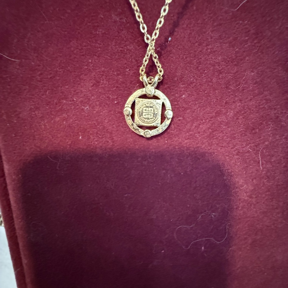 Givenchy Gold Pendant Necklace - Picture 3 of 4